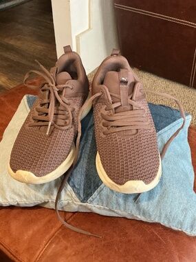 Puma Ignite Flash running shoes